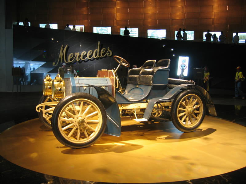 Mercedes - ensimmäinen moderni auto